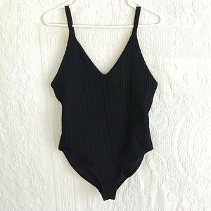 Textured Black One Piece Swimsuit Classic Design Honeycomb High Leg Plunge Sexy